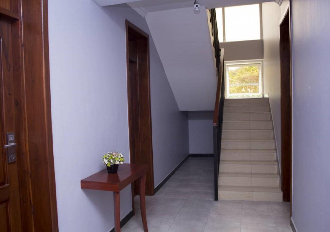Hotel Desderia Мбея Екстериор снимка